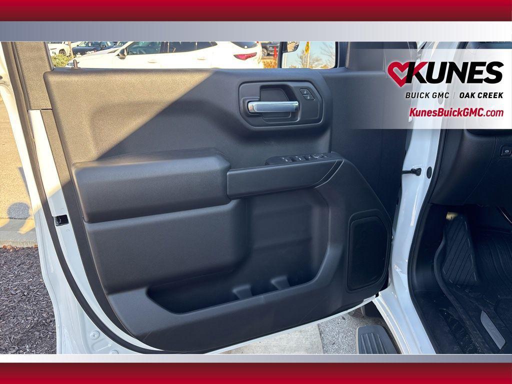 new 2026 GMC Sierra 1500 car, priced at $41,717