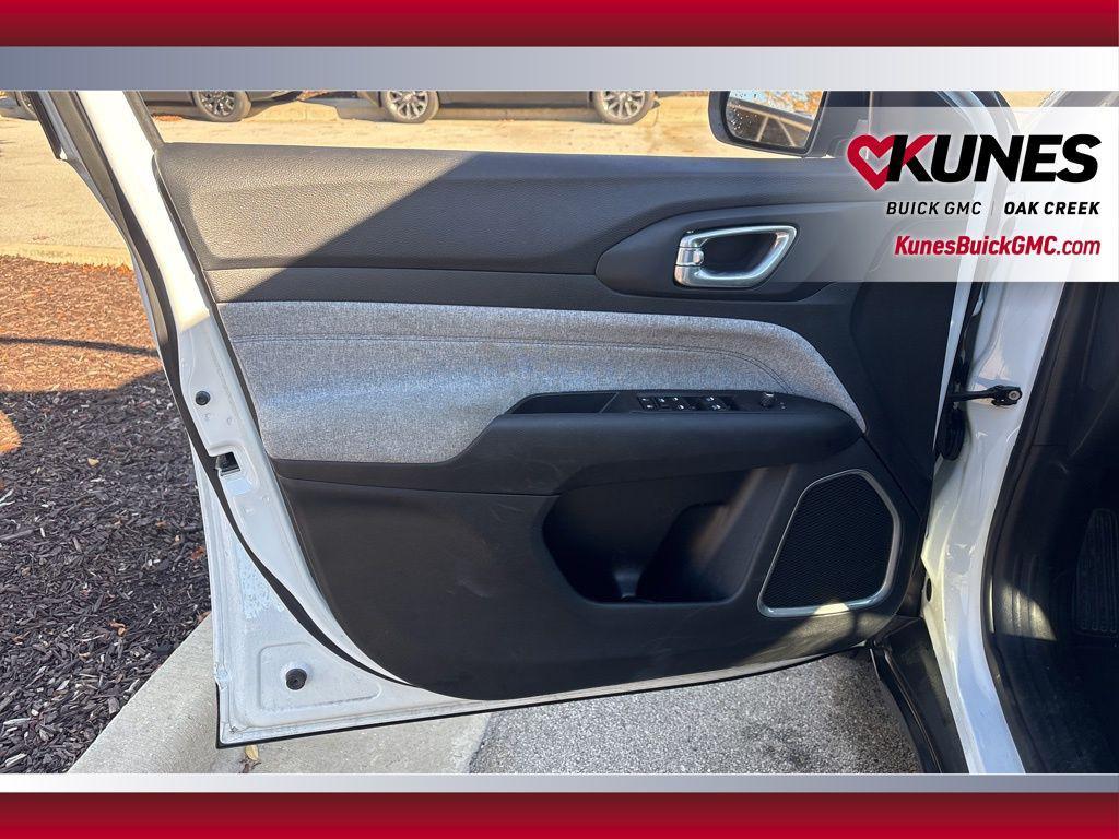 used 2023 Jeep Compass car, priced at $20,415