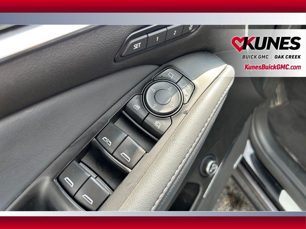 used 2024 Buick Enclave car, priced at $33,622