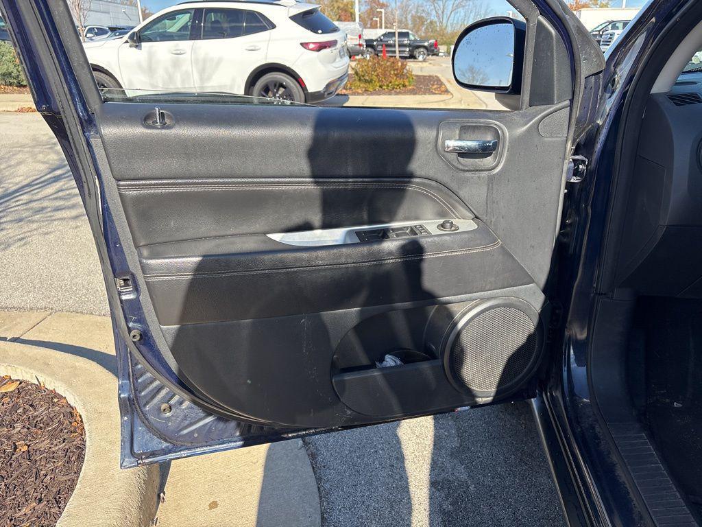 used 2016 Jeep Compass car, priced at $3,867