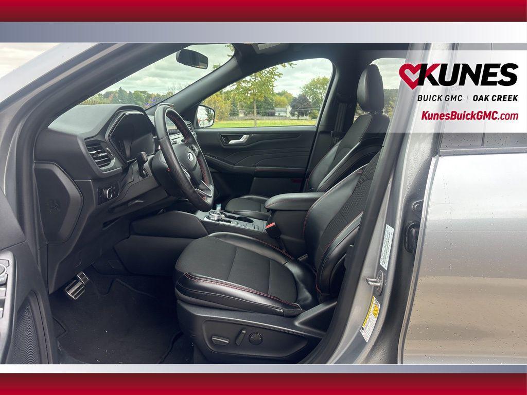 used 2024 Ford Escape car, priced at $20,833