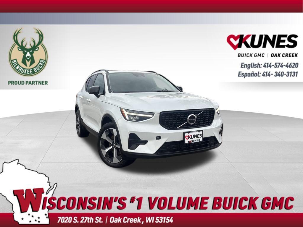 used 2024 Volvo XC40 car, priced at $25,849