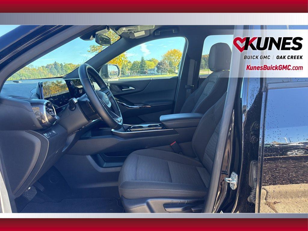 used 2025 Chevrolet Equinox car, priced at $26,285