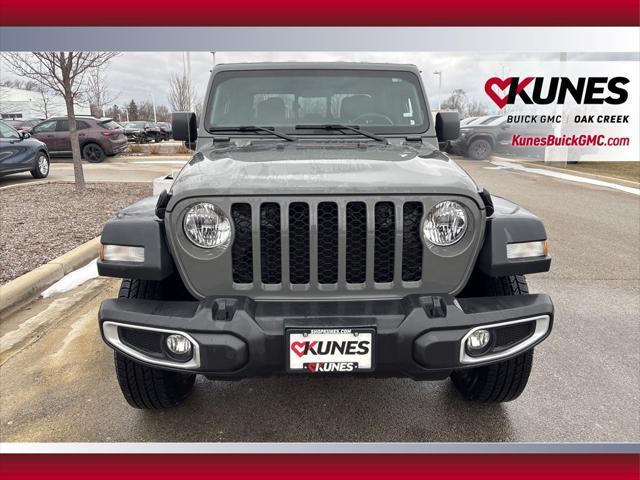 used 2023 Jeep Gladiator car, priced at $29,055