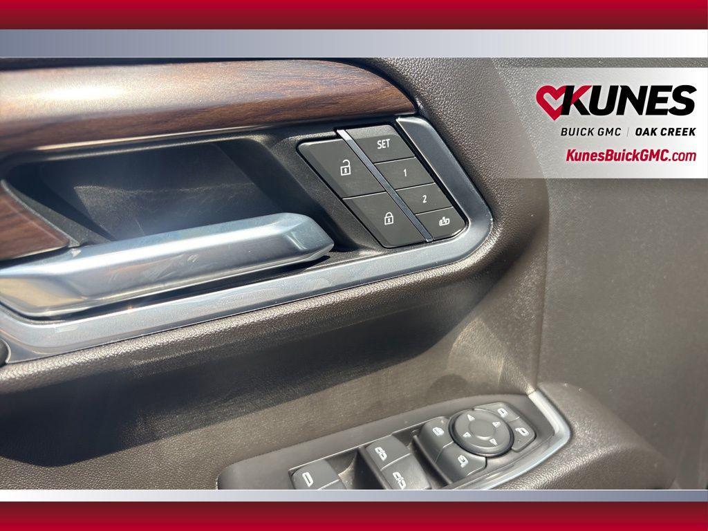 used 2022 GMC Sierra 1500 car, priced at $44,686