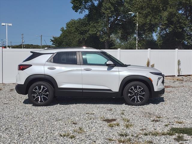 new 2025 Chevrolet TrailBlazer car, priced at $30,995