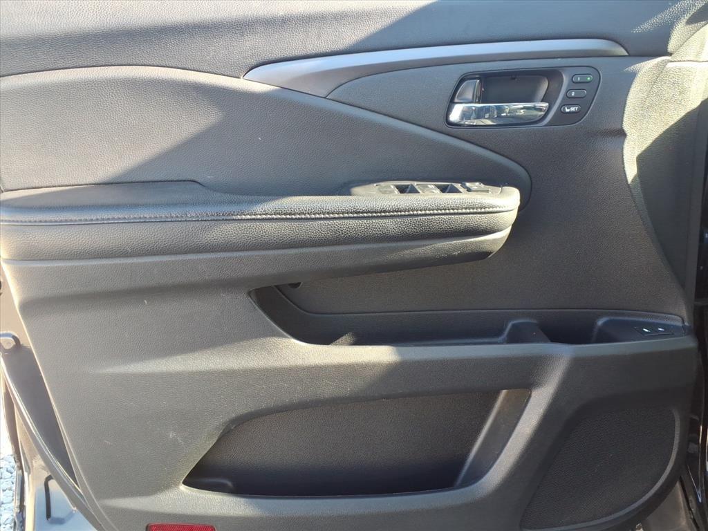 used 2020 Honda Pilot car, priced at $20,532