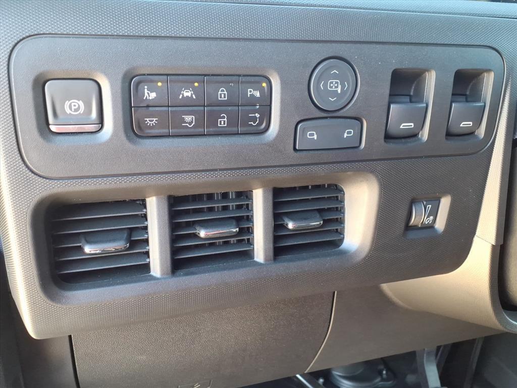 new 2025 Chevrolet BrightDrop 400 car, priced at $39,995