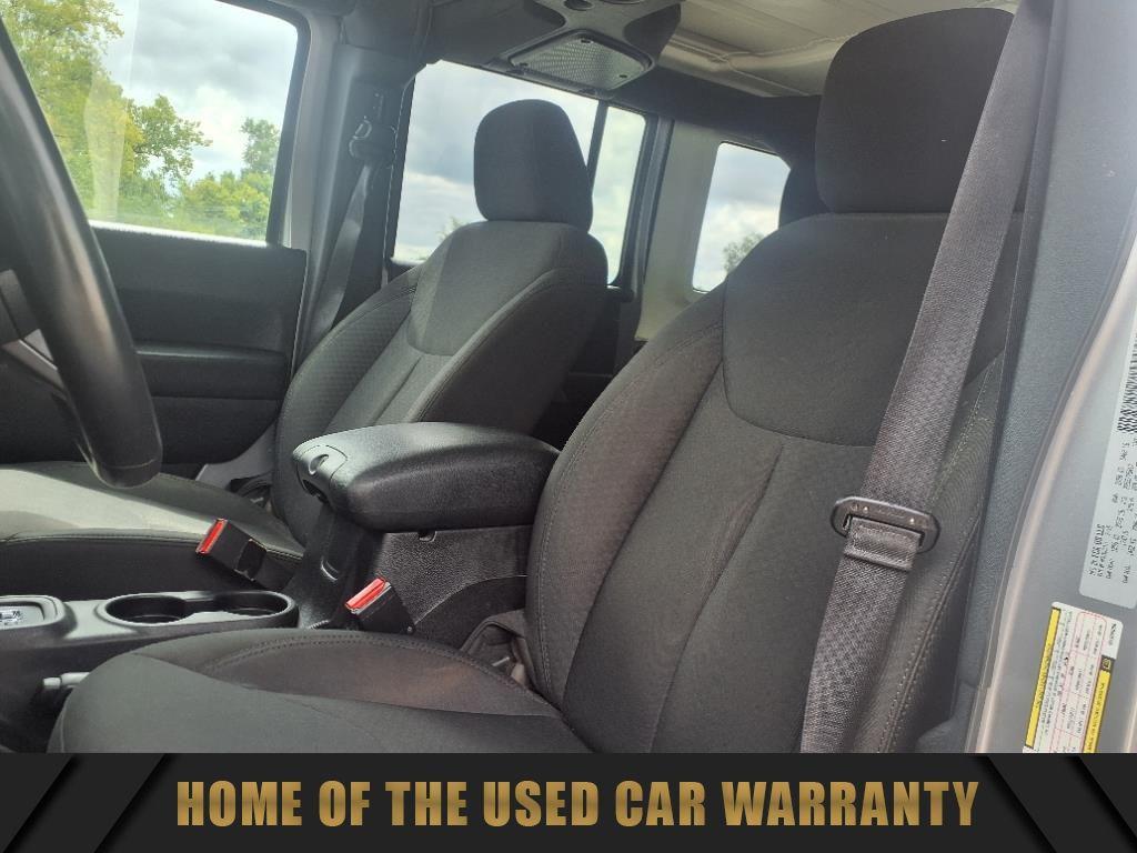 used 2016 Jeep Wrangler Unlimited car, priced at $18,137