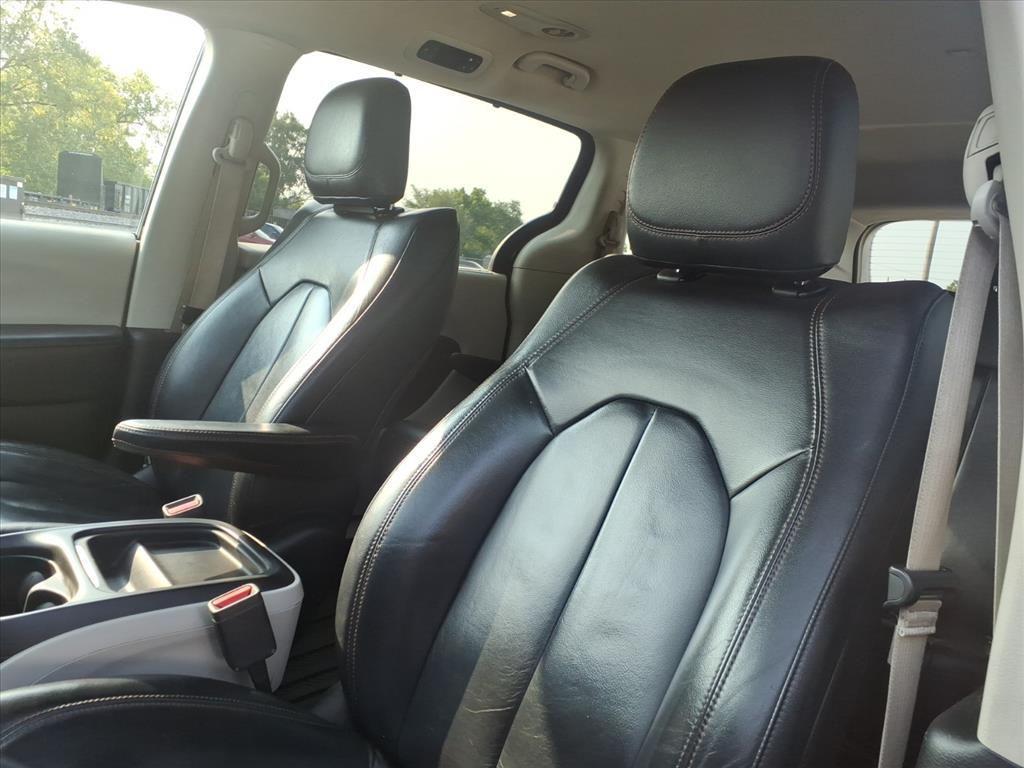 used 2017 Chrysler Pacifica car, priced at $8,942
