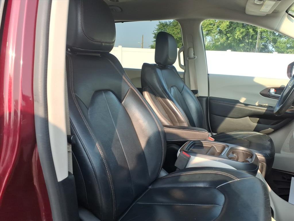 used 2017 Chrysler Pacifica car, priced at $8,942