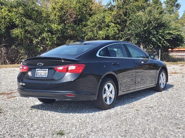 new 2025 Chevrolet Malibu car, priced at $22,995