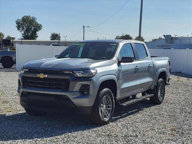 new 2024 Chevrolet Colorado car, priced at $33,495