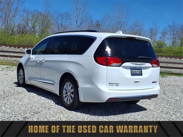 used 2017 Chrysler Pacifica car, priced at $12,143