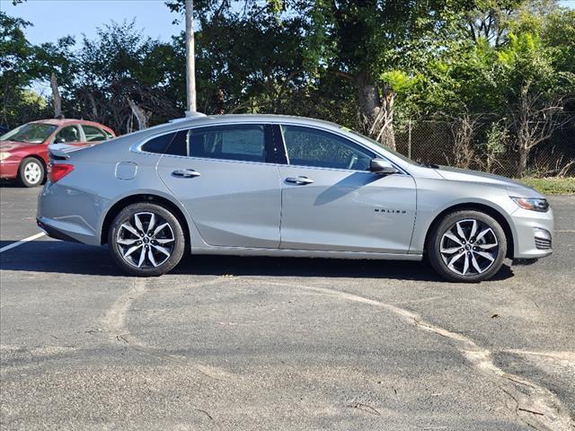 new 2025 Chevrolet Malibu car, priced at $23,495