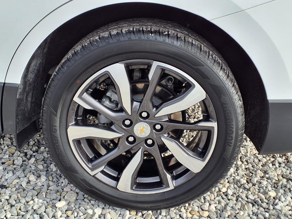 used 2022 Chevrolet Equinox car, priced at $22,393