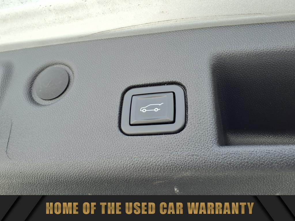 used 2022 Chevrolet Equinox car, priced at $23,687