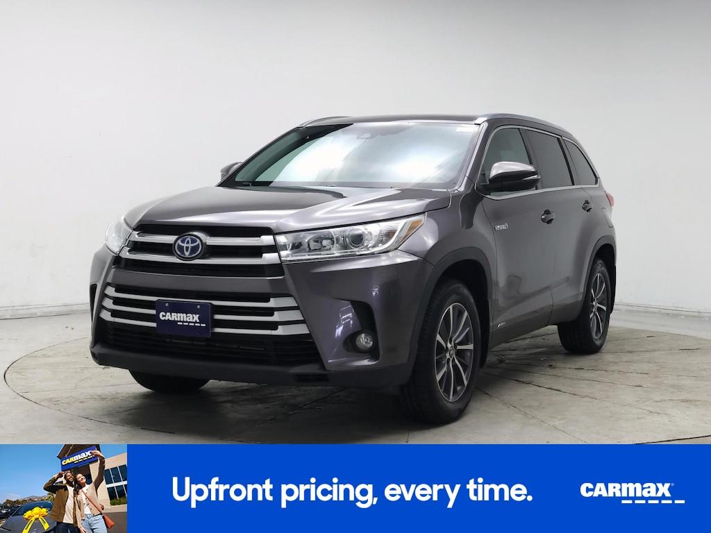used 2019 Toyota Highlander Hybrid car, priced at $30,998