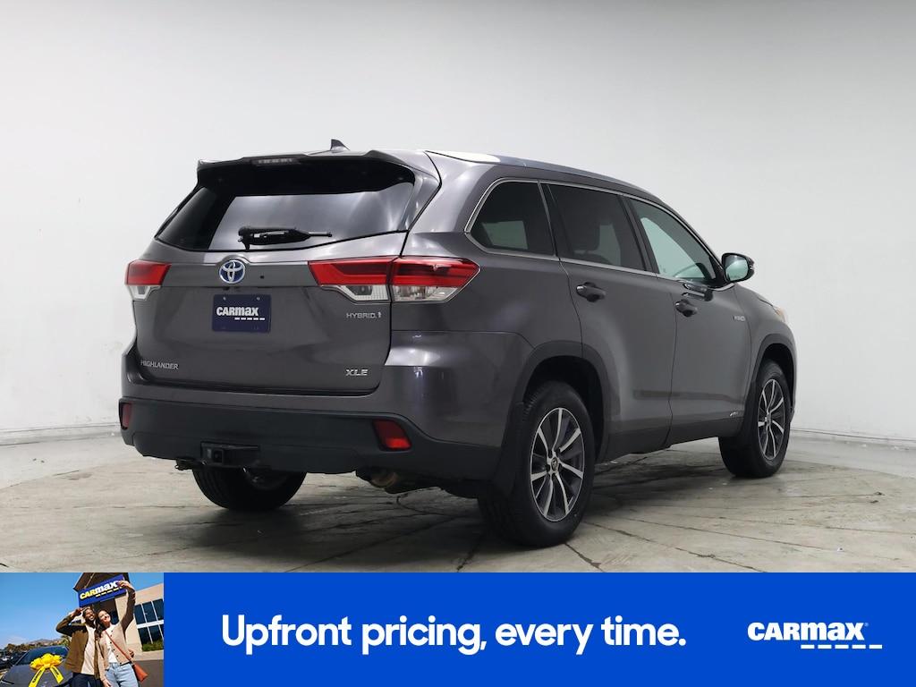used 2019 Toyota Highlander Hybrid car, priced at $30,998