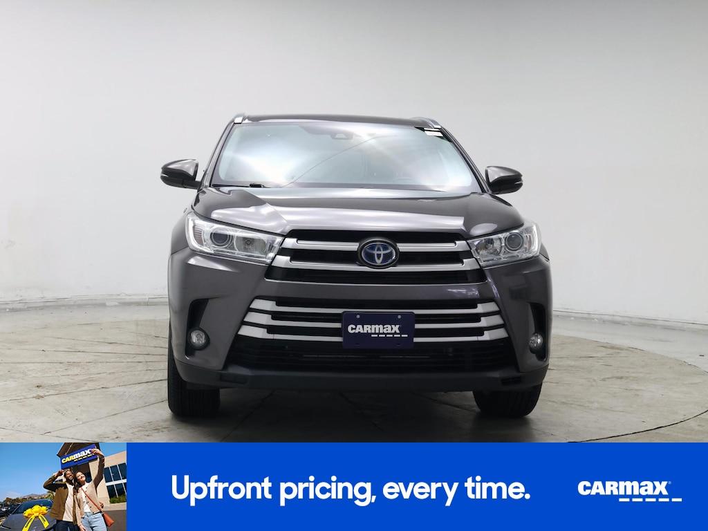 used 2019 Toyota Highlander Hybrid car, priced at $30,998