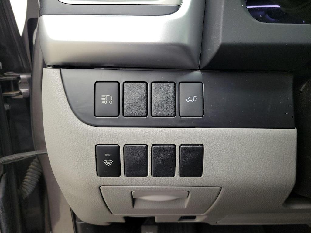 used 2019 Toyota Highlander Hybrid car, priced at $30,998