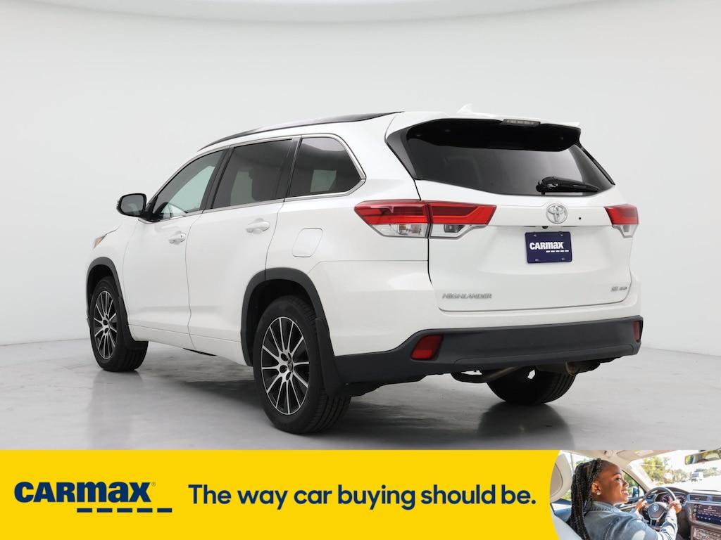 used 2017 Toyota Highlander car, priced at $32,998