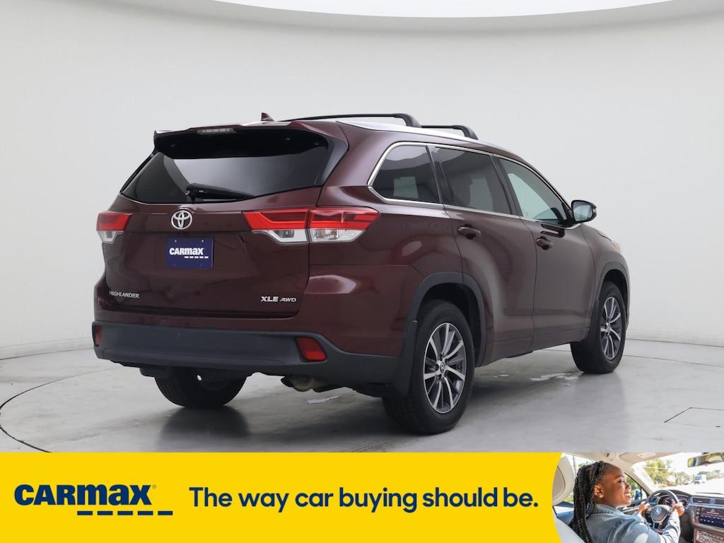 used 2018 Toyota Highlander car, priced at $31,998