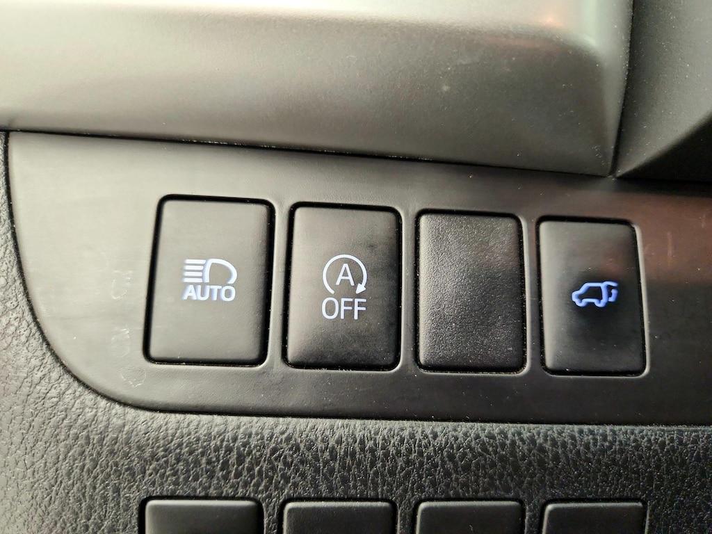 used 2018 Toyota Highlander car, priced at $29,998