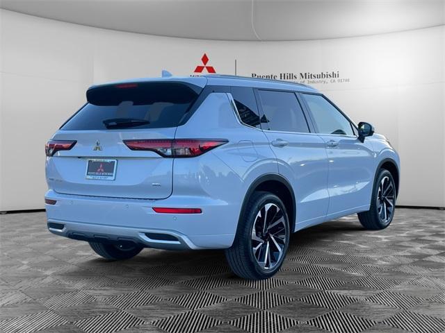 new 2024 Mitsubishi Outlander car, priced at $32,715