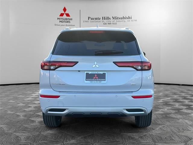 new 2024 Mitsubishi Outlander car, priced at $32,715