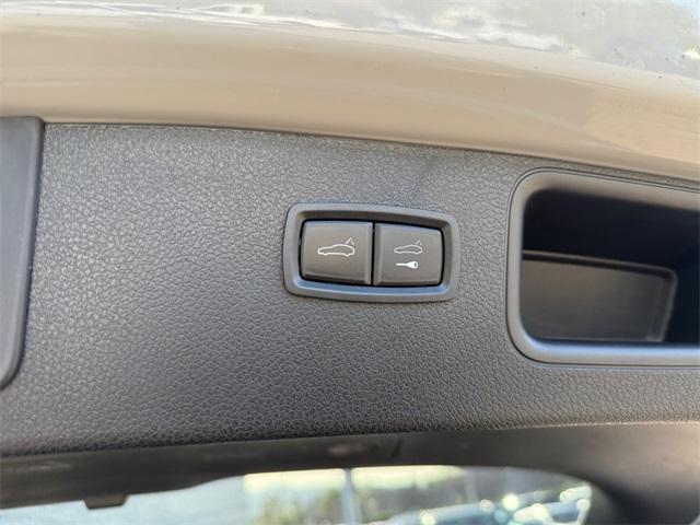 used 2022 Porsche Macan car, priced at $40,999