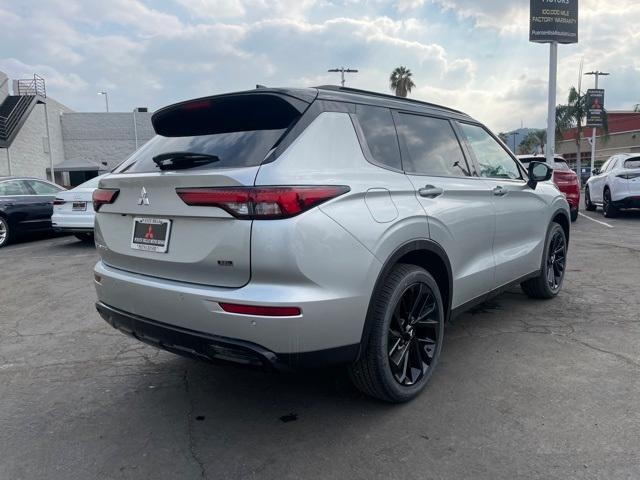 new 2024 Mitsubishi Outlander car, priced at $35,105