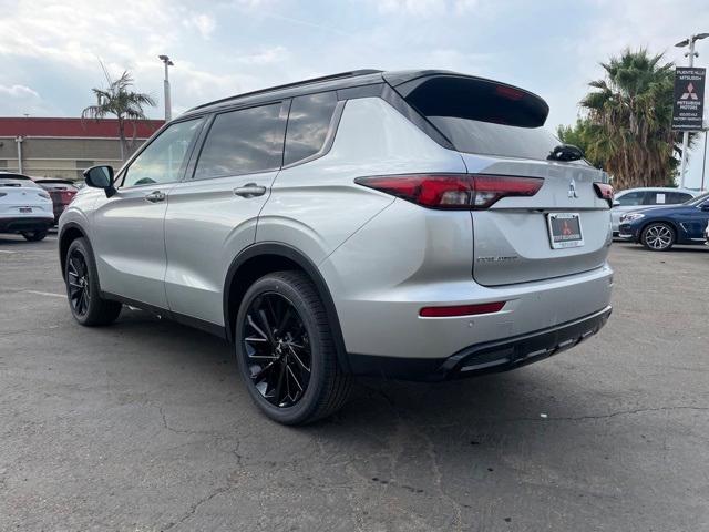 new 2024 Mitsubishi Outlander car, priced at $35,105