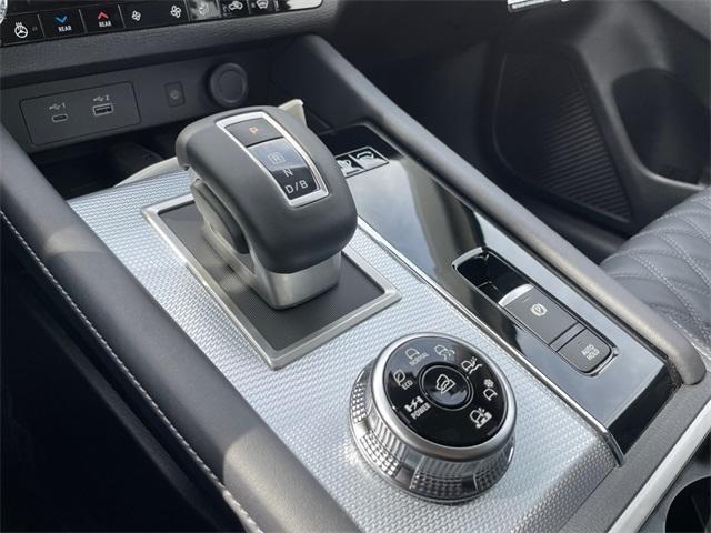 new 2025 Mitsubishi Outlander PHEV car, priced at $47,905