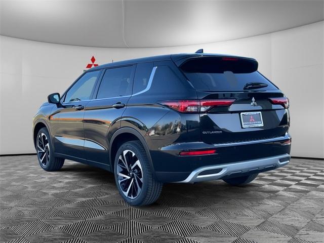 new 2024 Mitsubishi Outlander car, priced at $30,870