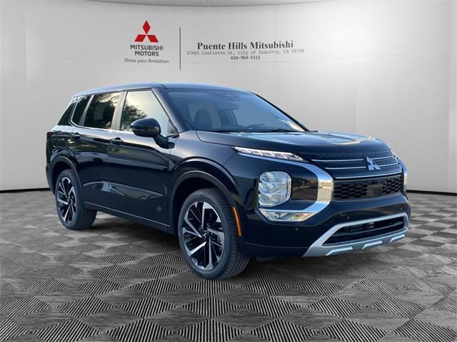 new 2024 Mitsubishi Outlander car, priced at $30,870