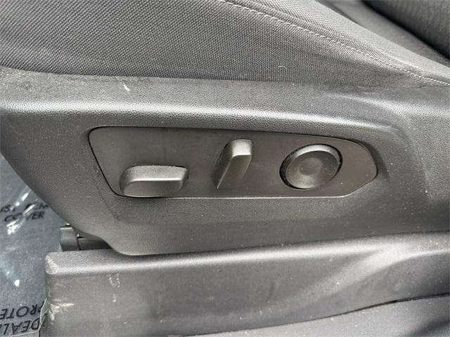 used 2022 Chevrolet Silverado 1500 car, priced at $37,998