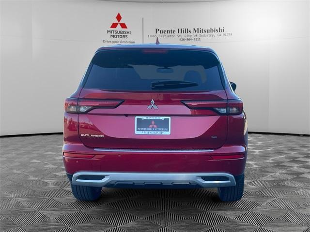 new 2024 Mitsubishi Outlander car, priced at $31,885