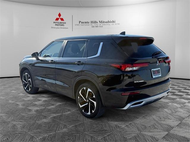 used 2024 Mitsubishi Outlander car, priced at $22,499