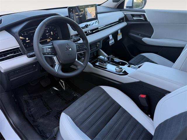 new 2025 Mitsubishi Outlander car, priced at $38,540