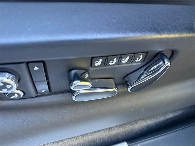 used 2020 Bentley Bentayga car, priced at $71,999