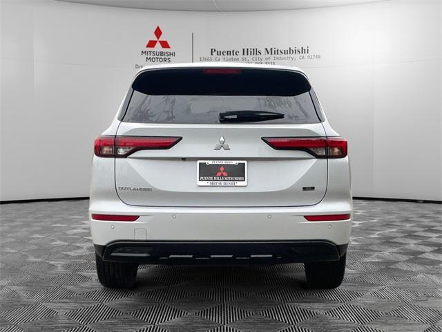 new 2024 Mitsubishi Outlander car, priced at $31,155