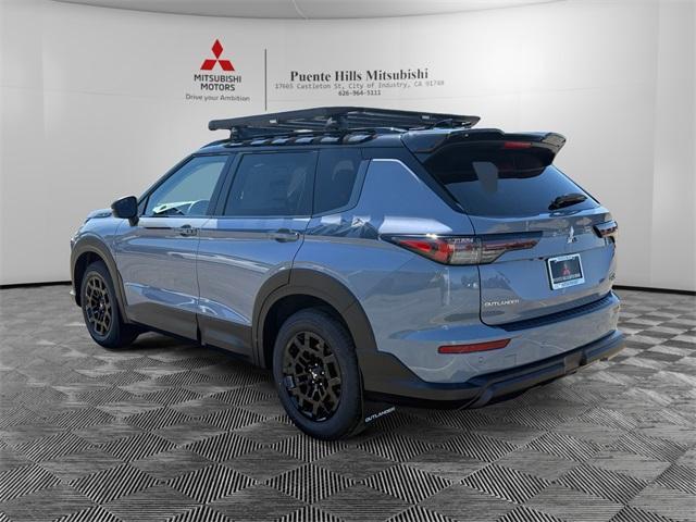 new 2025 Mitsubishi Outlander car, priced at $42,560
