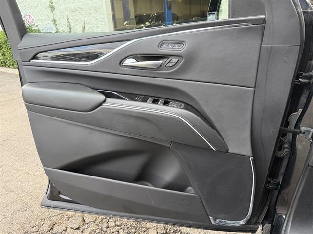 used 2023 Cadillac Escalade ESV car, priced at $65,987