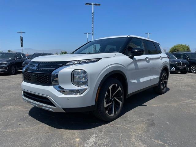 new 2024 Mitsubishi Outlander car, priced at $31,660