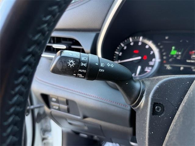 used 2021 Toyota Highlander car, priced at $32,255