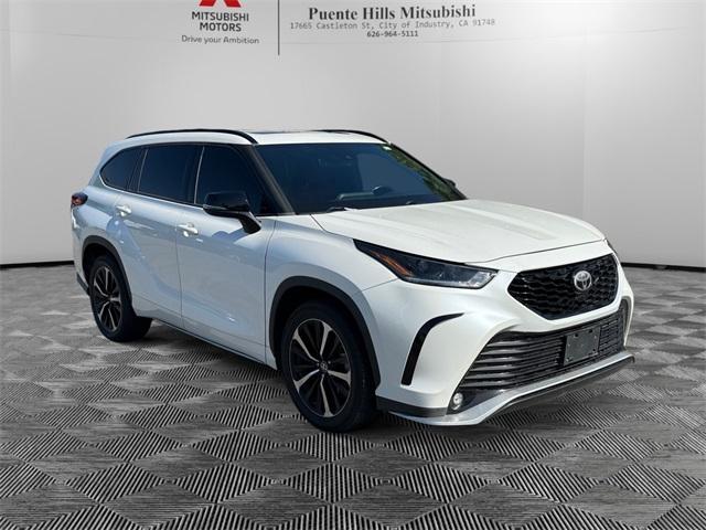 used 2021 Toyota Highlander car, priced at $32,255