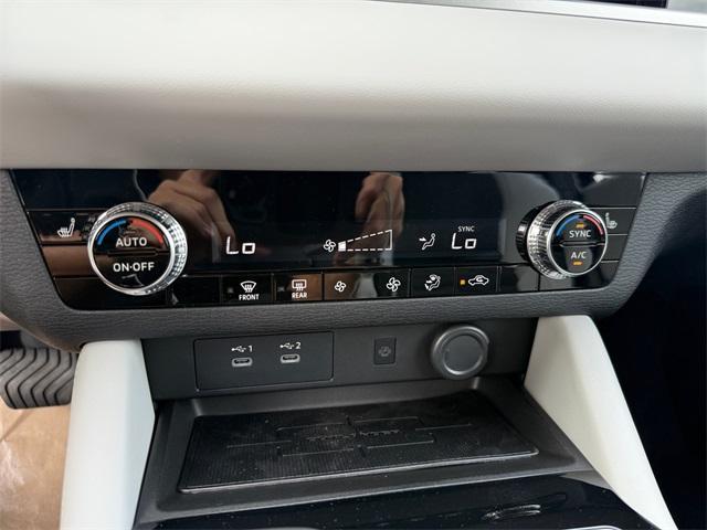 new 2025 Mitsubishi Outlander car, priced at $34,685