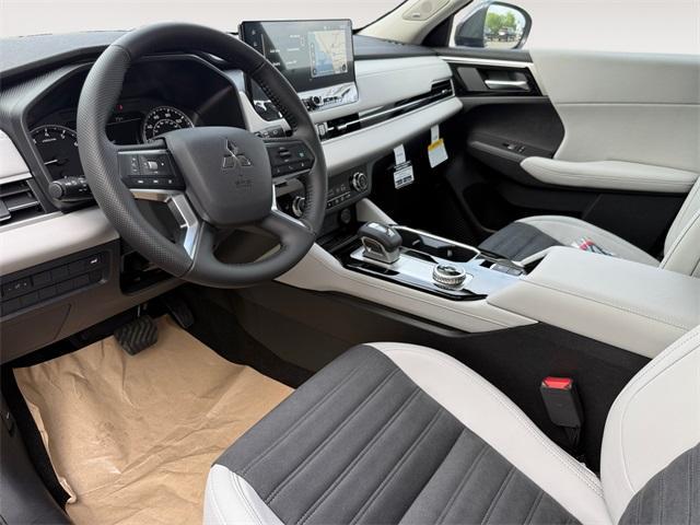 new 2025 Mitsubishi Outlander car, priced at $34,685