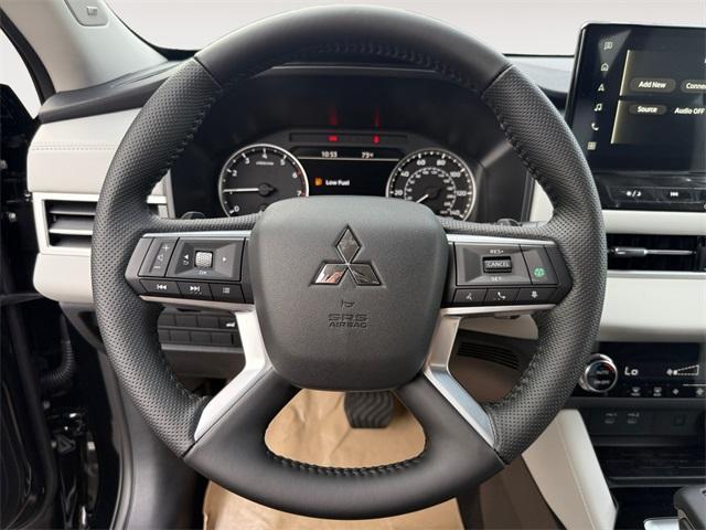 new 2025 Mitsubishi Outlander car, priced at $34,685
